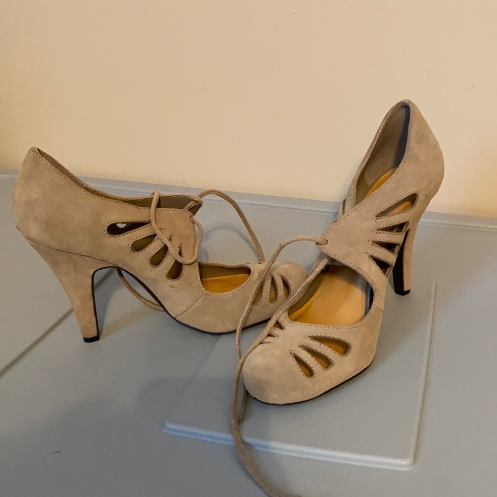 Croma vintage from DSW worn once excellent condition